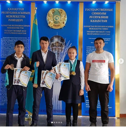 Абай Құнанбайұлының 175 жылдығына арналған армлестлингтен (қоссайыс)